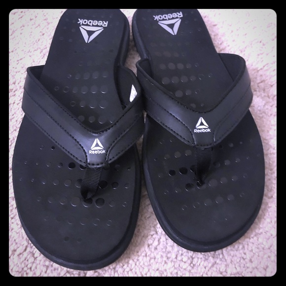 reebok thongs flip flops
